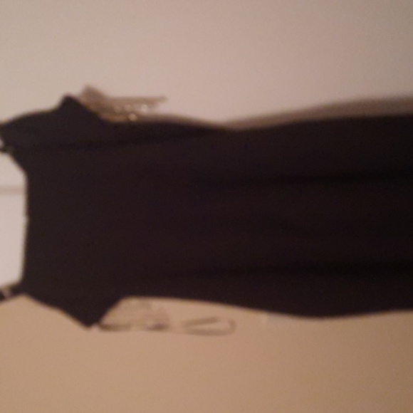 A dress NEW - Picture 3 of 5